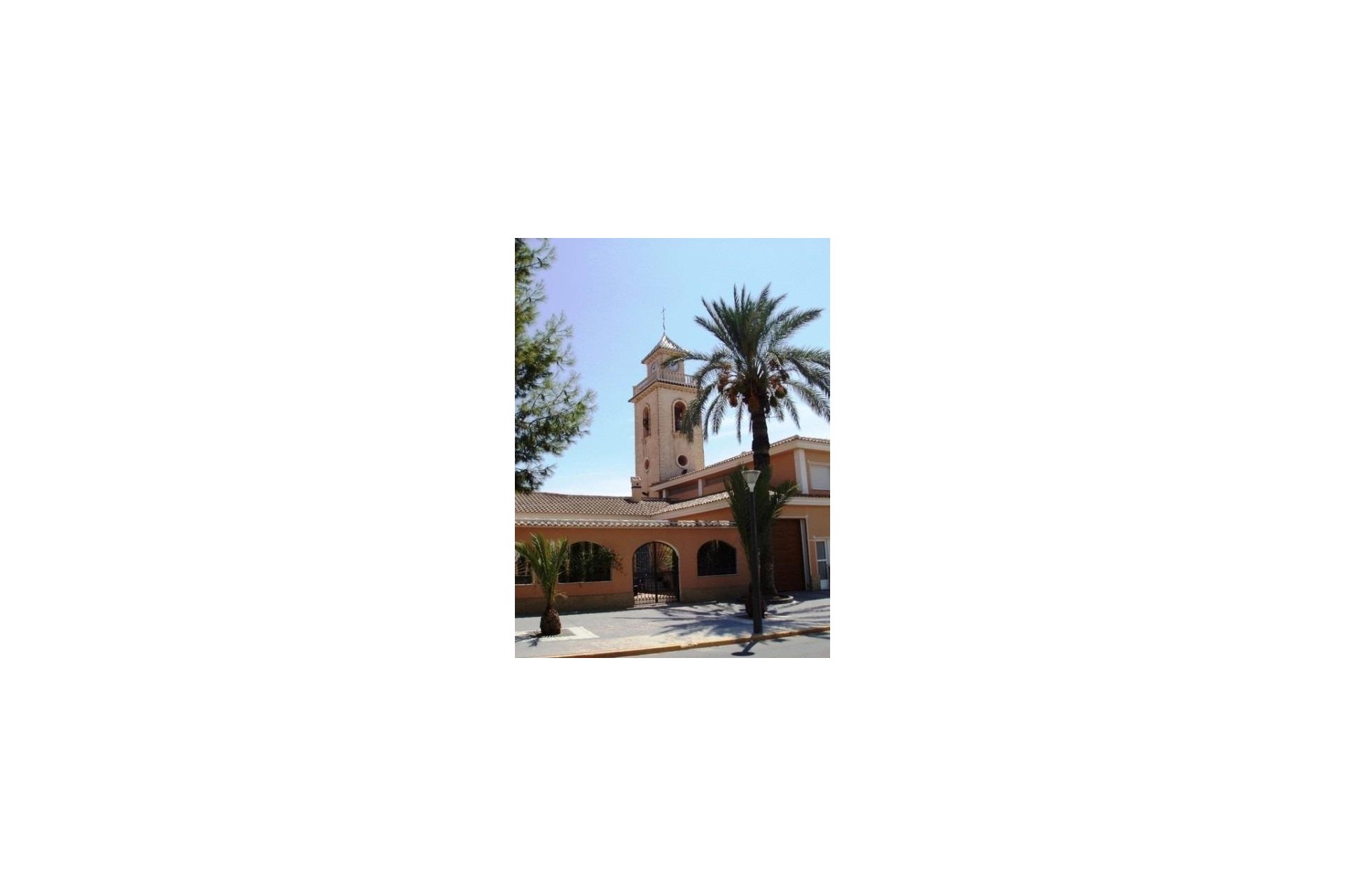 Obra nueva - Independiente / Villa -
Los Montesinos - La Herrada