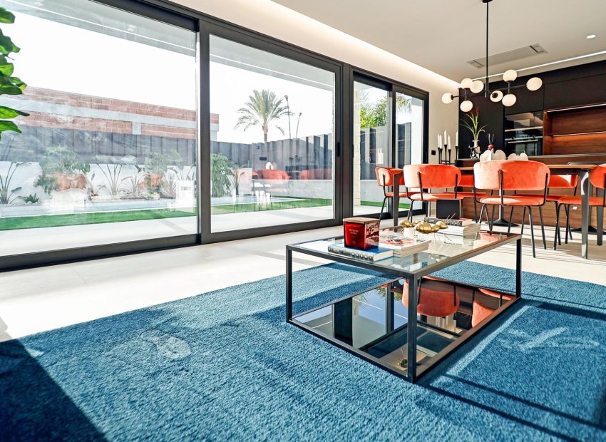 Obra nueva - Independiente / Villa -
Molina De Segura - Molina de Segura