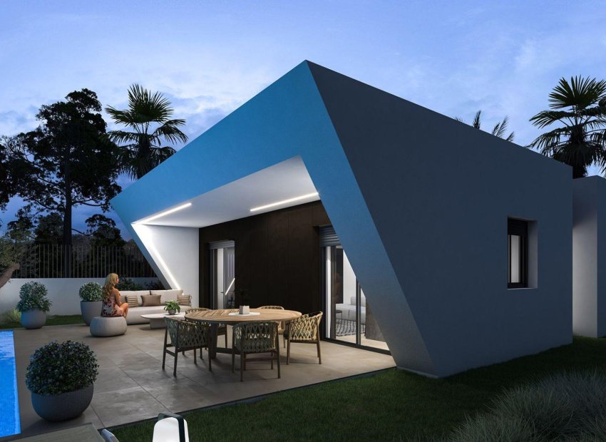 Obra nueva - Independiente / Villa -
Monforte del Cid - La Capitana