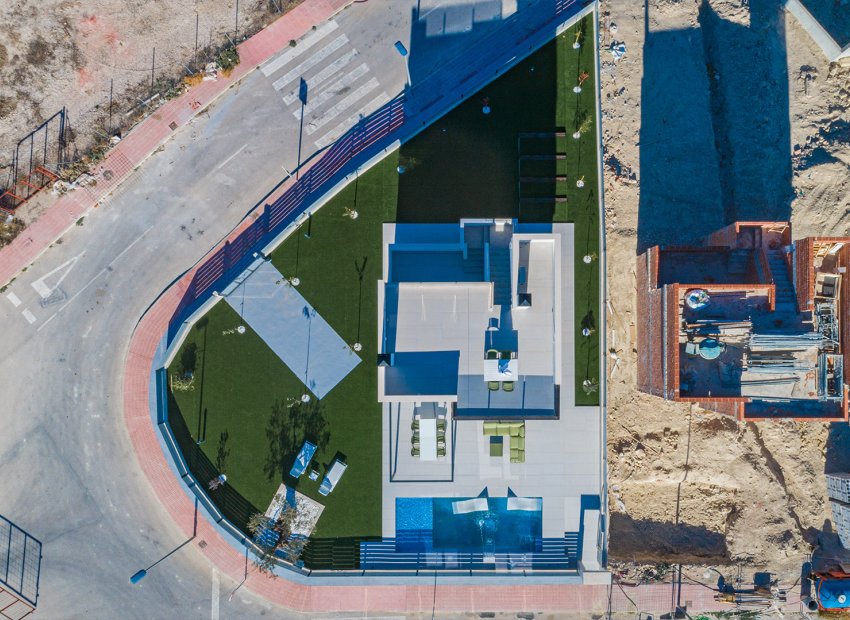 Obra nueva - Independiente / Villa -
Mutxamel