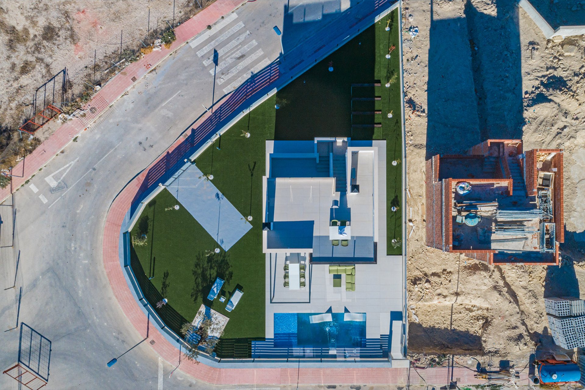 Obra nueva - Independiente / Villa -
Mutxamel