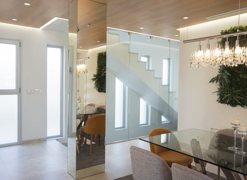 Obra nueva - Independiente / Villa -
Orihuela Costa - Aguamarina