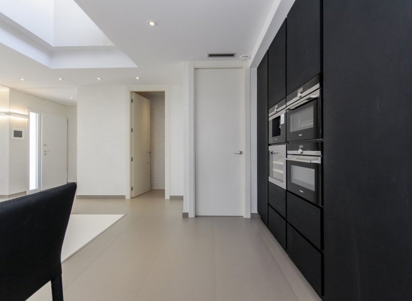 Obra nueva - Independiente / Villa -
Orihuela Costa - Campoamor