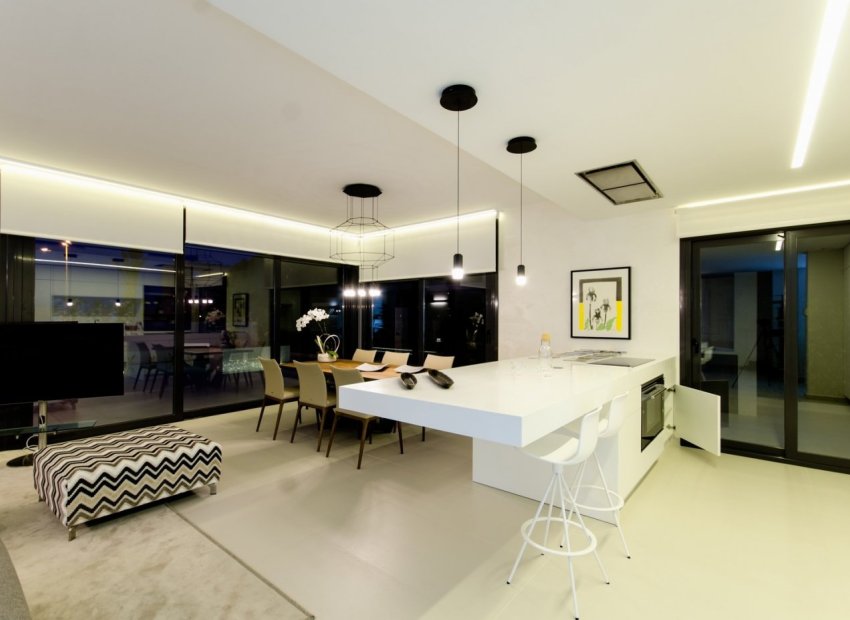 Obra nueva - Independiente / Villa -
Orihuela Costa - Campoamor
