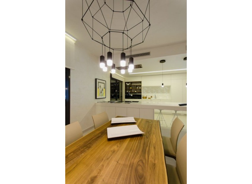 Obra nueva - Independiente / Villa -
Orihuela Costa - Campoamor