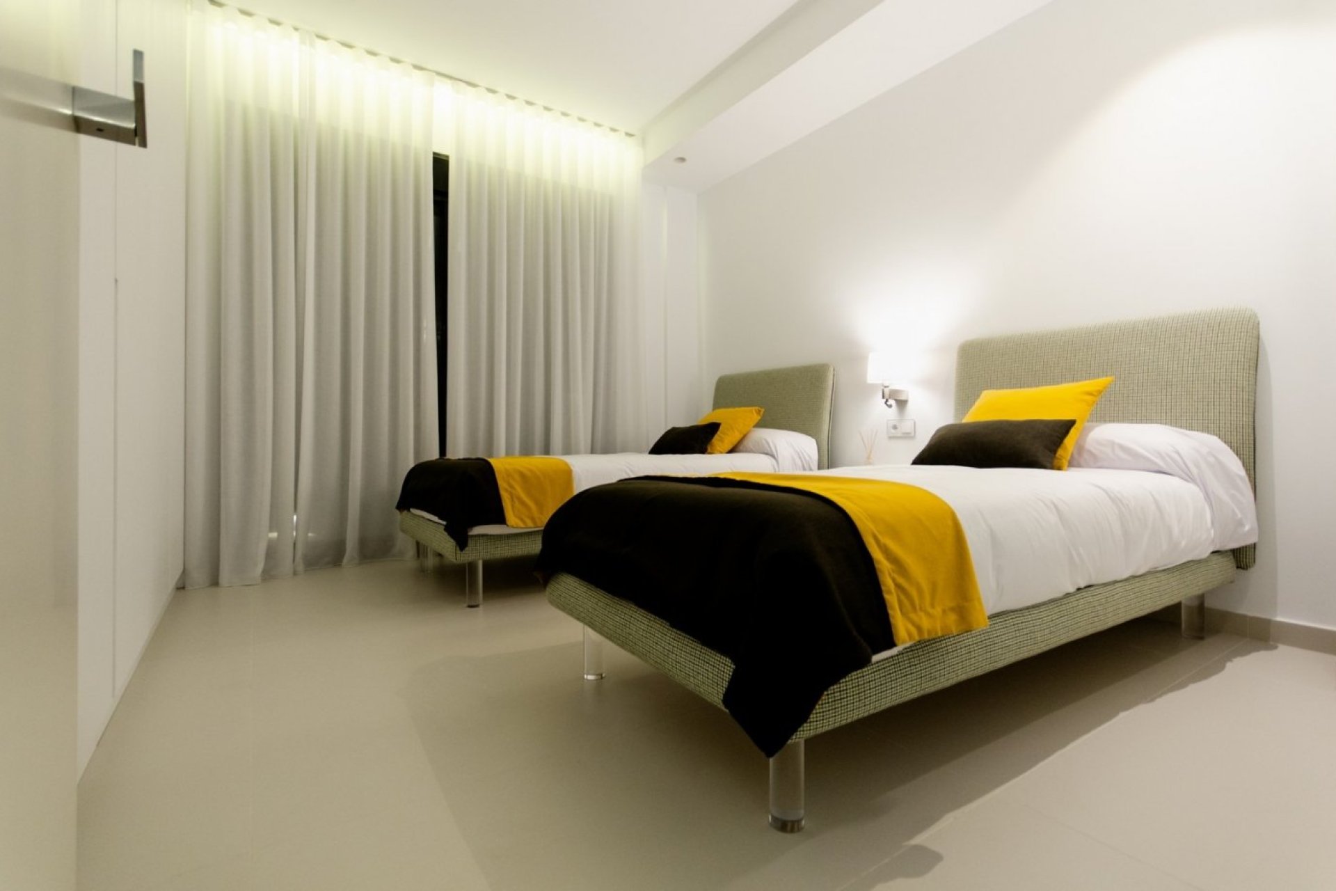 Obra nueva - Independiente / Villa -
Orihuela Costa - Campoamor