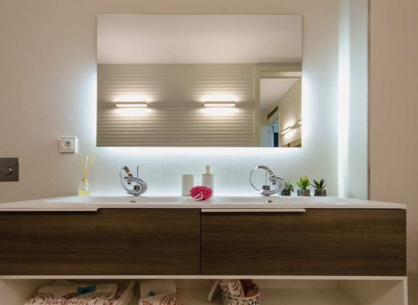 Obra nueva - Independiente / Villa -
Orihuela Costa - Campoamor