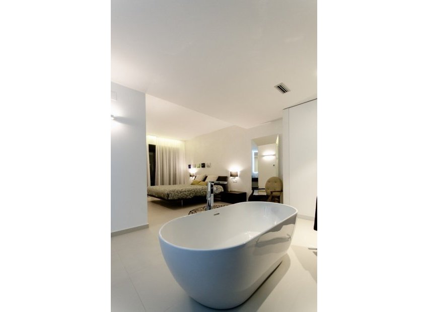 Obra nueva - Independiente / Villa -
Orihuela Costa - Campoamor