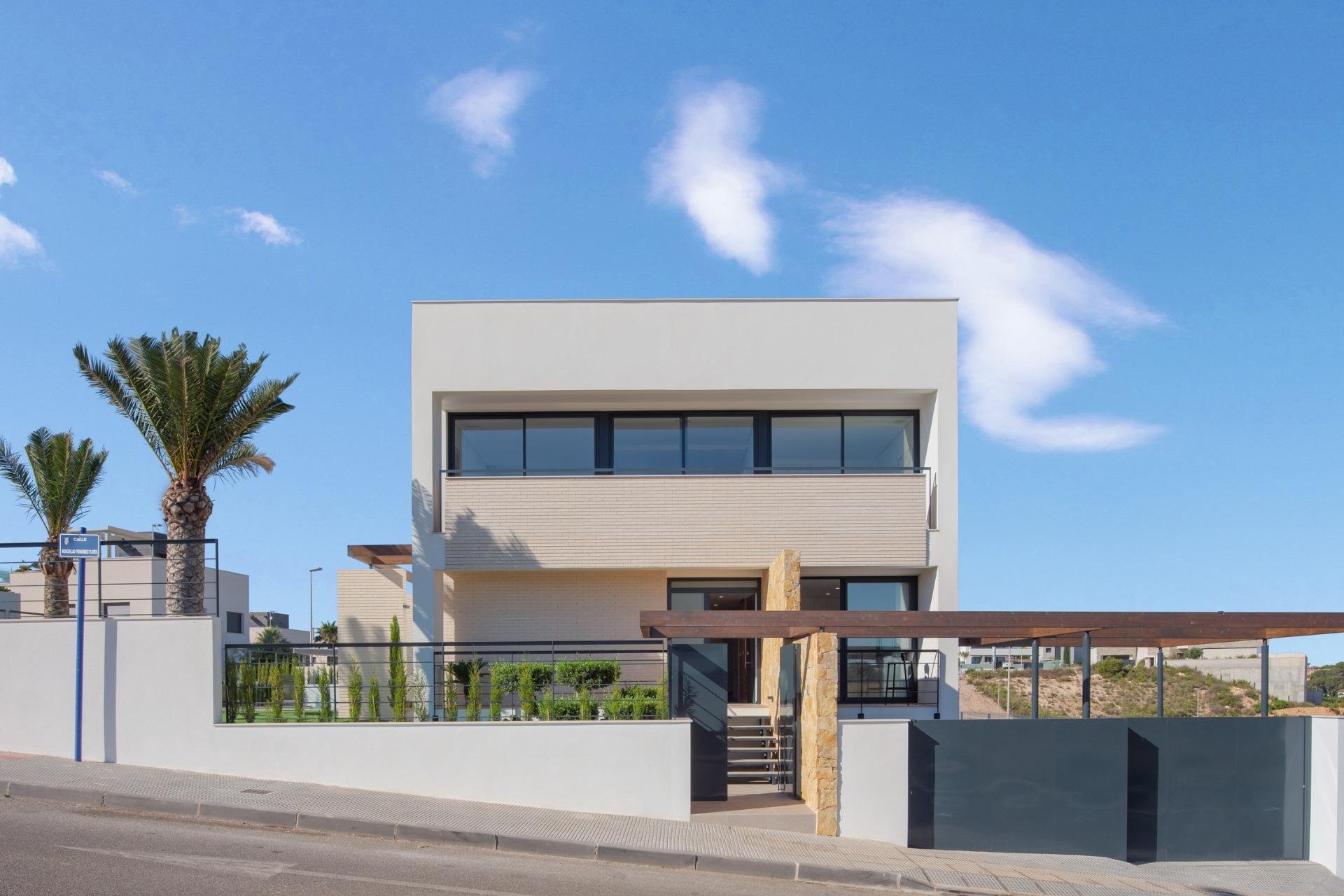 Obra nueva - Independiente / Villa -
Orihuela Costa - Campoamor