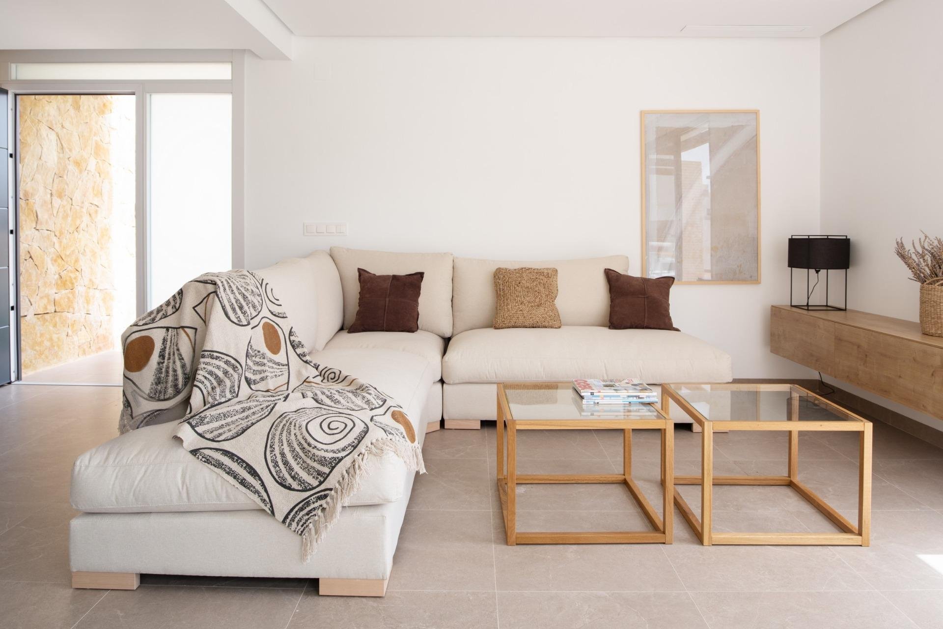 Obra nueva - Independiente / Villa -
Orihuela Costa - Campoamor