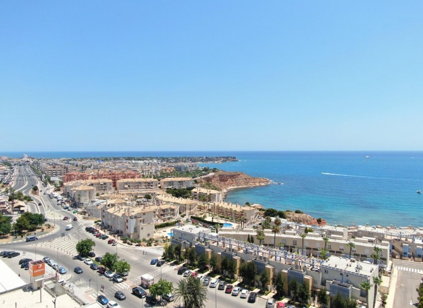 Obra nueva - Independiente / Villa -
Orihuela Costa - Campoamor