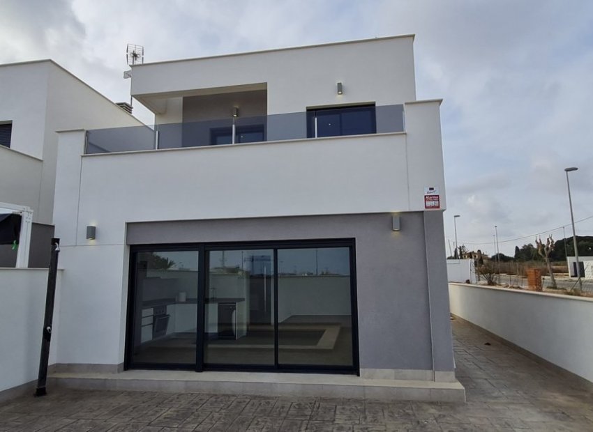 Obra nueva - Independiente / Villa -
Orihuela Costa - El Barranco