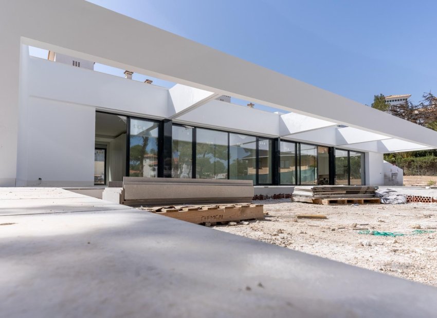 Obra nueva - Independiente / Villa -
Orihuela Costa - Las Filipinas