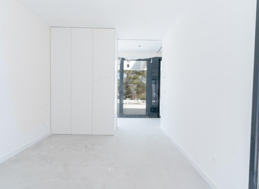 Obra nueva - Independiente / Villa -
Orihuela Costa - Las Filipinas