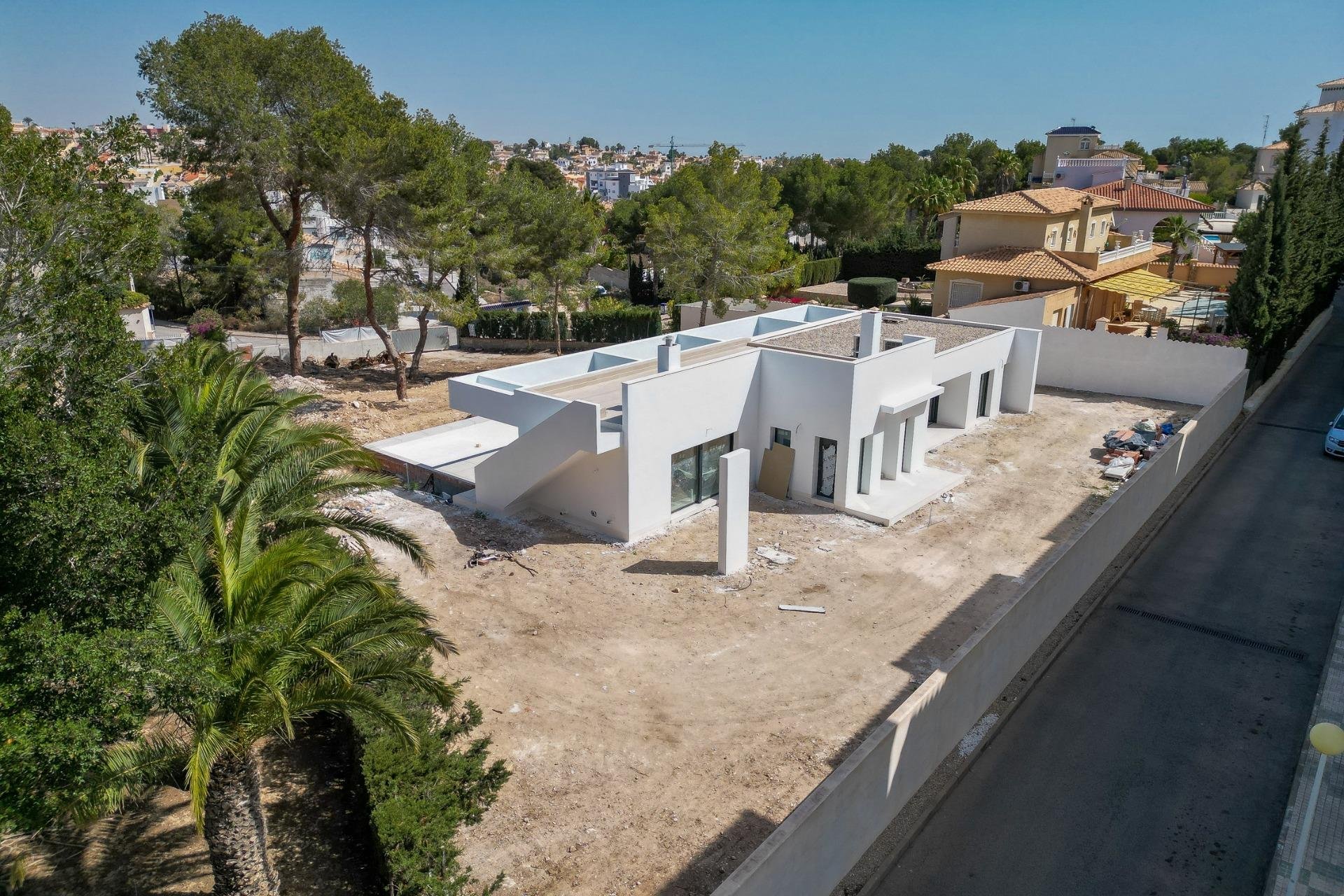 Obra nueva - Independiente / Villa -
Orihuela Costa - Las Filipinas