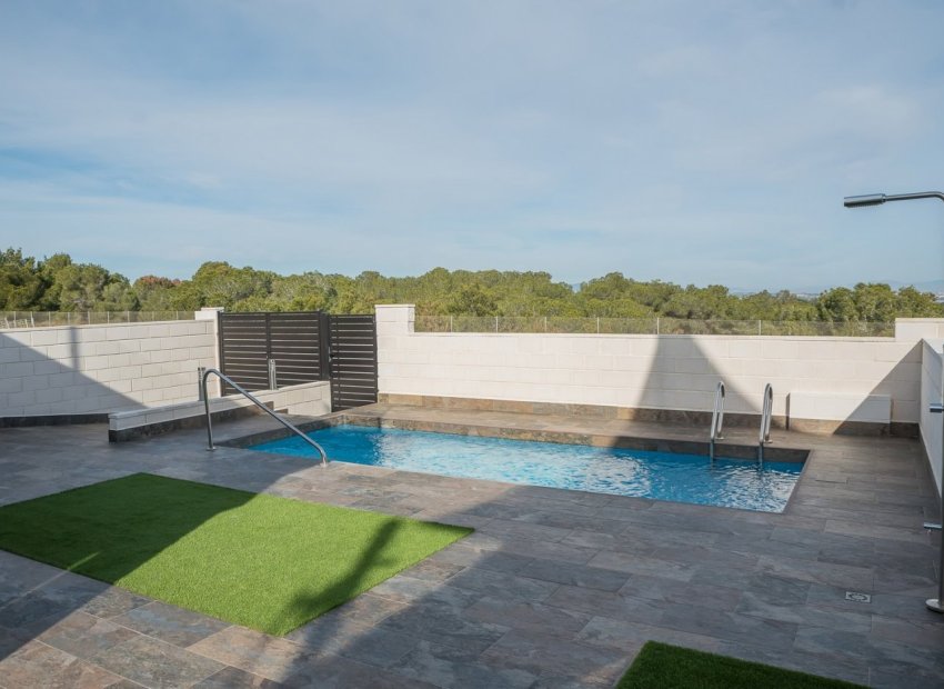 Obra nueva - Independiente / Villa -
Orihuela Costa - Villamartín