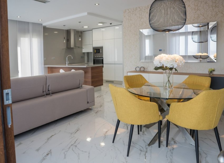 Obra nueva - Independiente / Villa -
Orihuela Costa - Villamartín