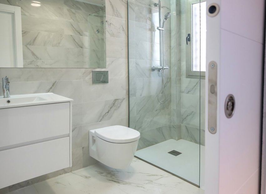 Obra nueva - Independiente / Villa -
Orihuela Costa - Villamartín