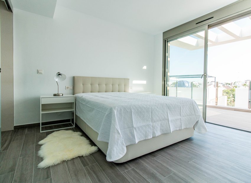 Obra nueva - Independiente / Villa -
Orihuela Costa