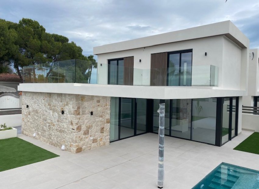 Obra nueva - Independiente / Villa -
Orihuela Costa