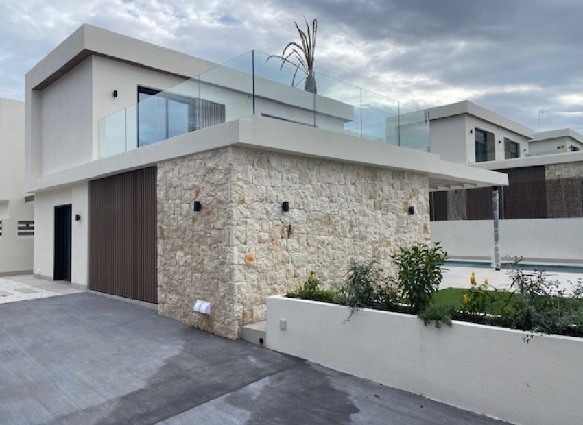 Obra nueva - Independiente / Villa -
Orihuela Costa