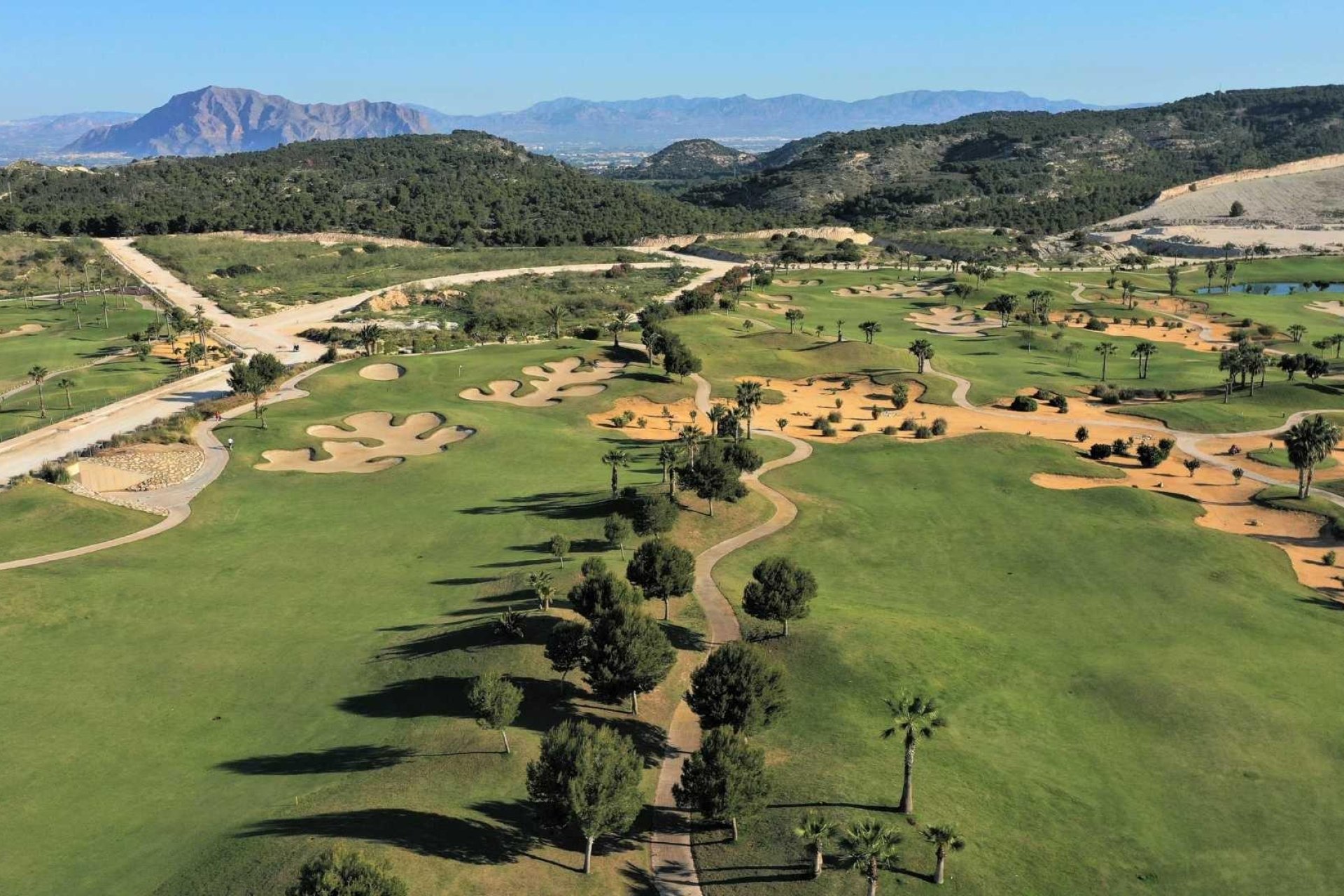 Obra nueva - Independiente / Villa -
Orihuela - Entre Naranjos - Vistabella