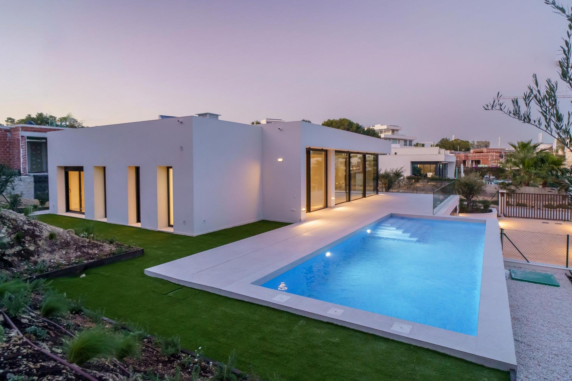 Obra nueva - Independiente / Villa -
Orihuela - Las Colinas Golf