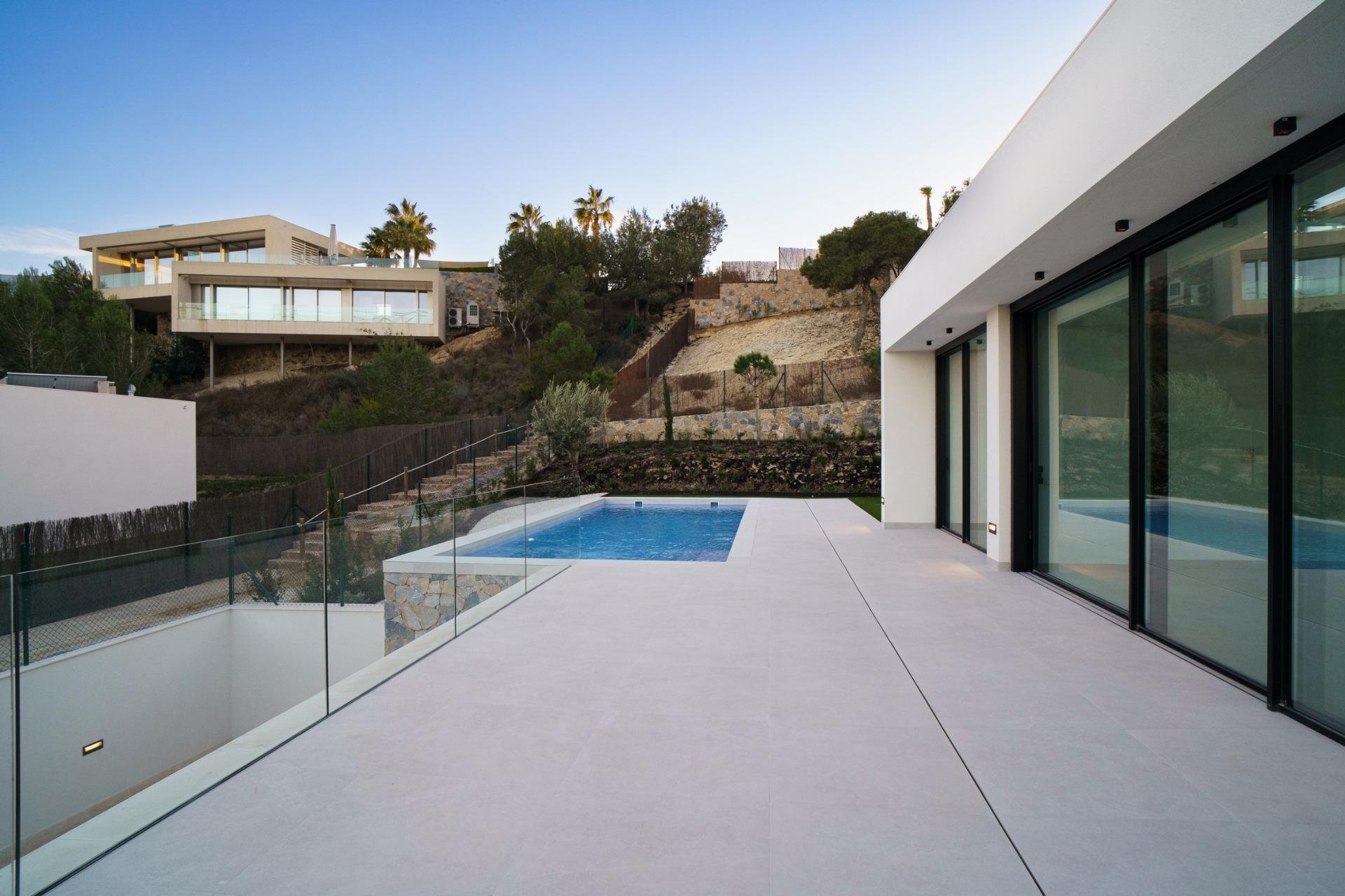Obra nueva - Independiente / Villa -
Orihuela - Las Colinas Golf