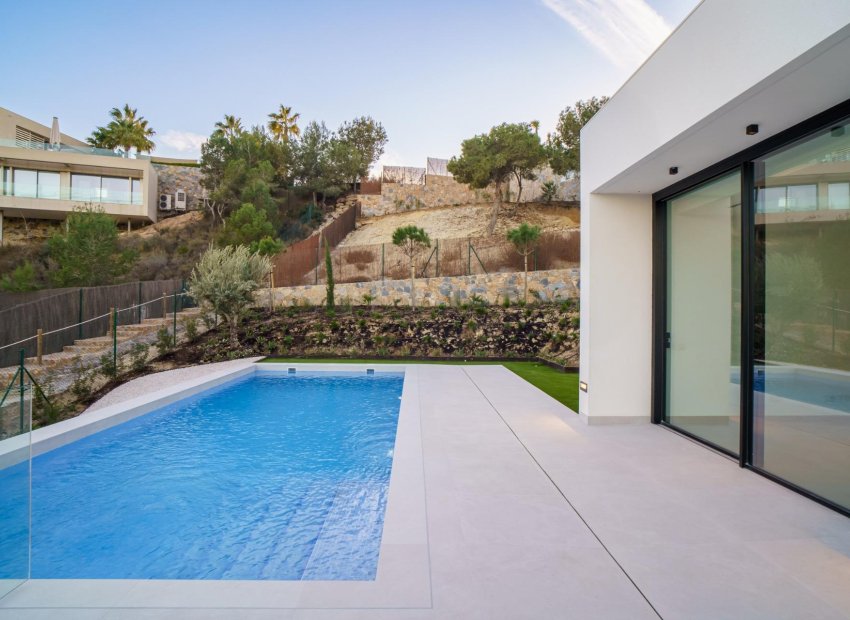 Obra nueva - Independiente / Villa -
Orihuela - Las Colinas Golf