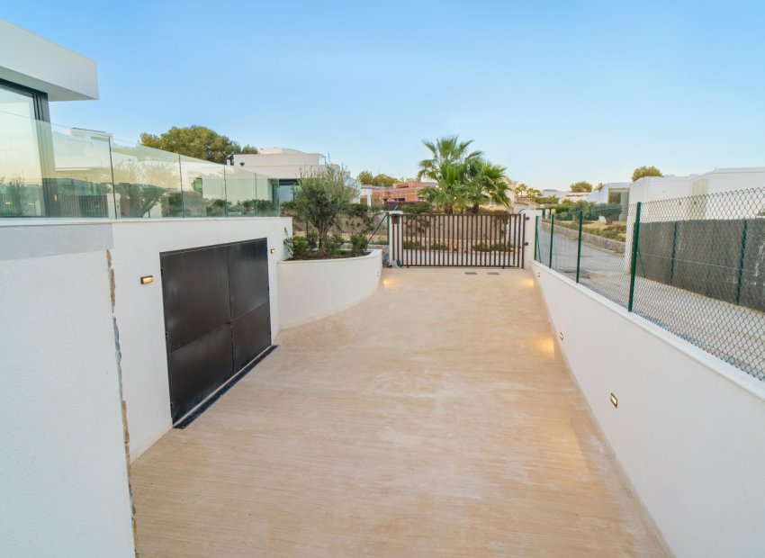 Obra nueva - Independiente / Villa -
Orihuela - Las Colinas Golf