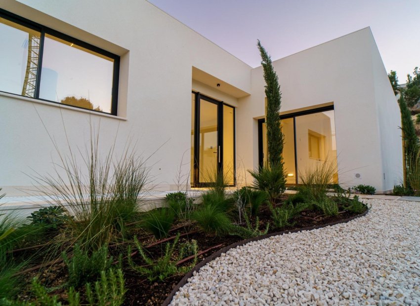 Obra nueva - Independiente / Villa -
Orihuela - Las Colinas Golf