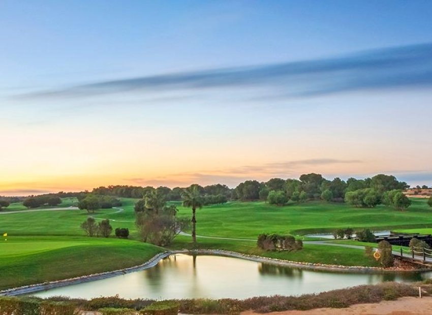 Obra nueva - Independiente / Villa -
Pilar de la Horadada - Lo Romero Golf