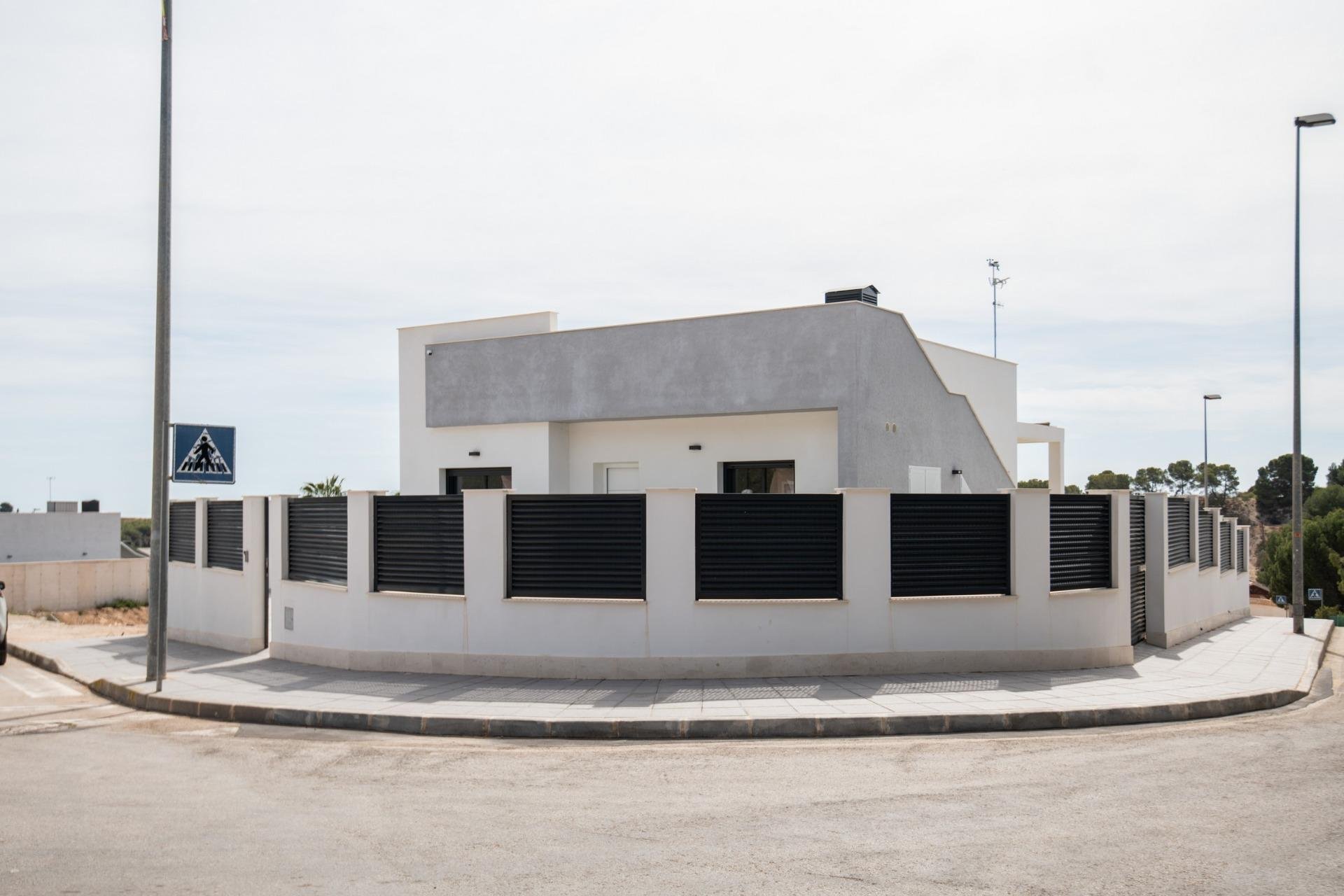 Obra nueva - Independiente / Villa -
Pilar de la Horadada - Pinar de Campoverde