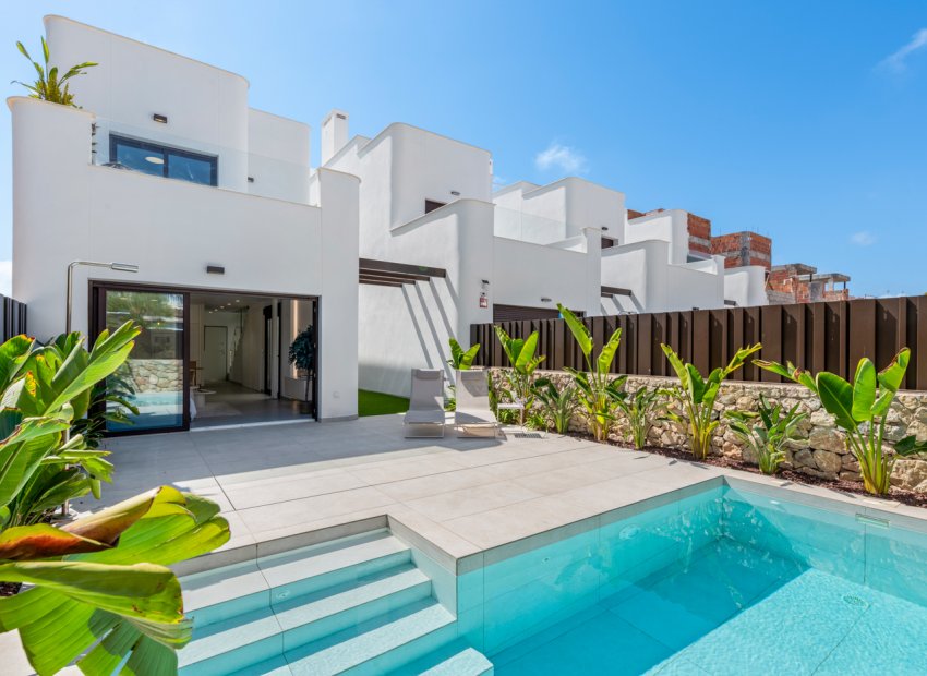 Obra nueva - Independiente / Villa -
Pilar de la Horadada