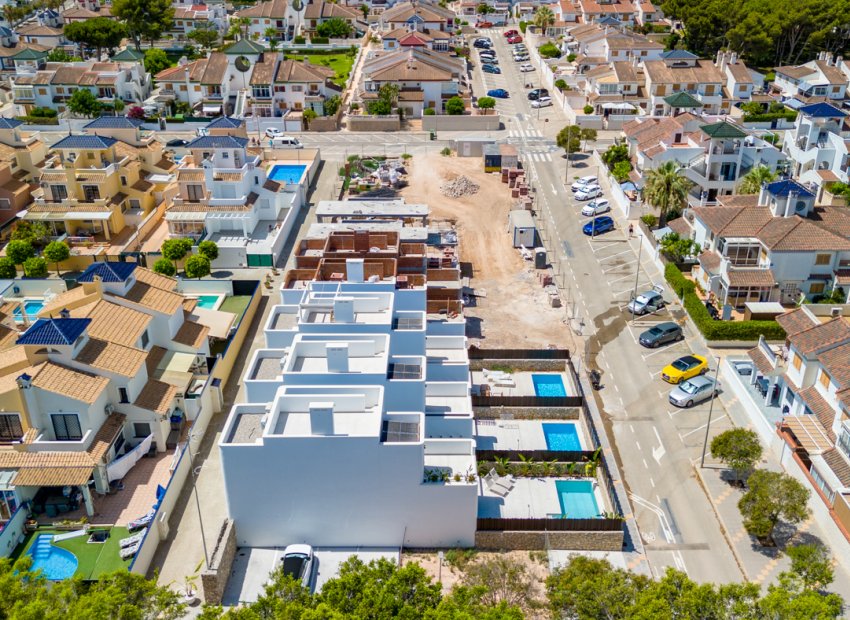 Obra nueva - Independiente / Villa -
Pilar de la Horadada