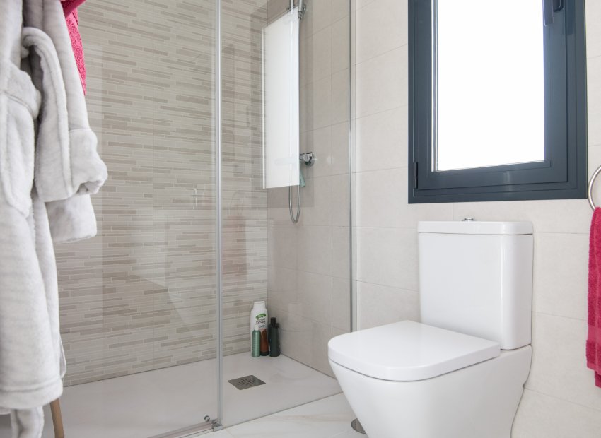 Obra nueva - Independiente / Villa -
Pinar de Campoverde