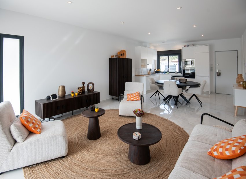 Obra nueva - Independiente / Villa -
Pinar de Campoverde