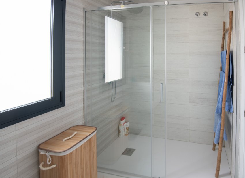 Obra nueva - Independiente / Villa -
Pinar de Campoverde