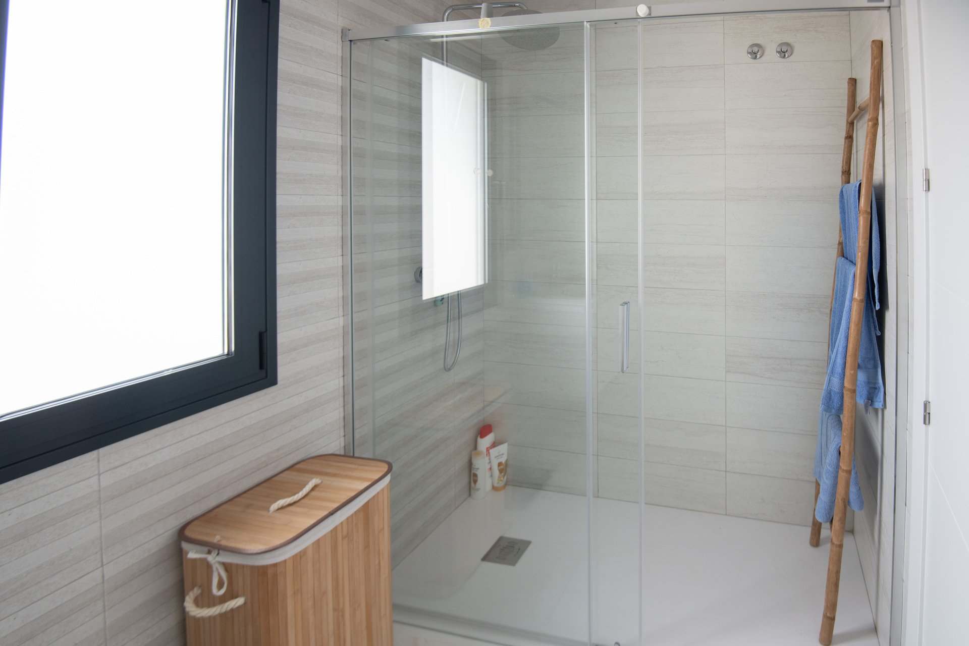 Obra nueva - Independiente / Villa -
Pinar de Campoverde