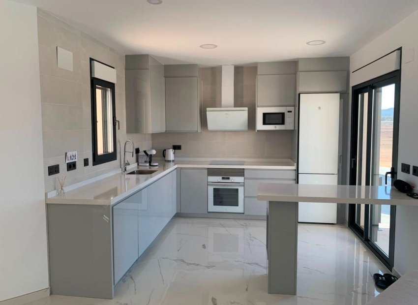 Obra nueva - Independiente / Villa -
Pinoso - Camino Del Prado