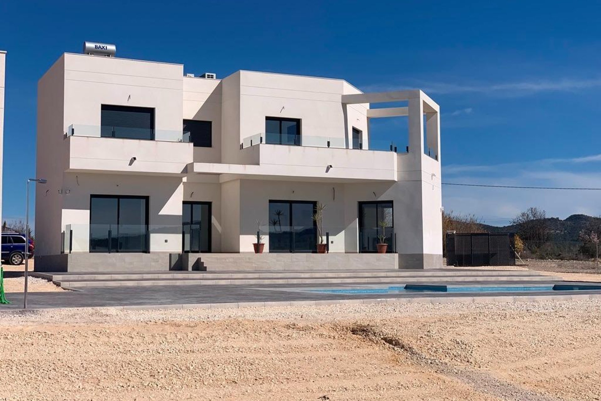 Obra nueva - Independiente / Villa -
Pinoso - Camino Del Prado