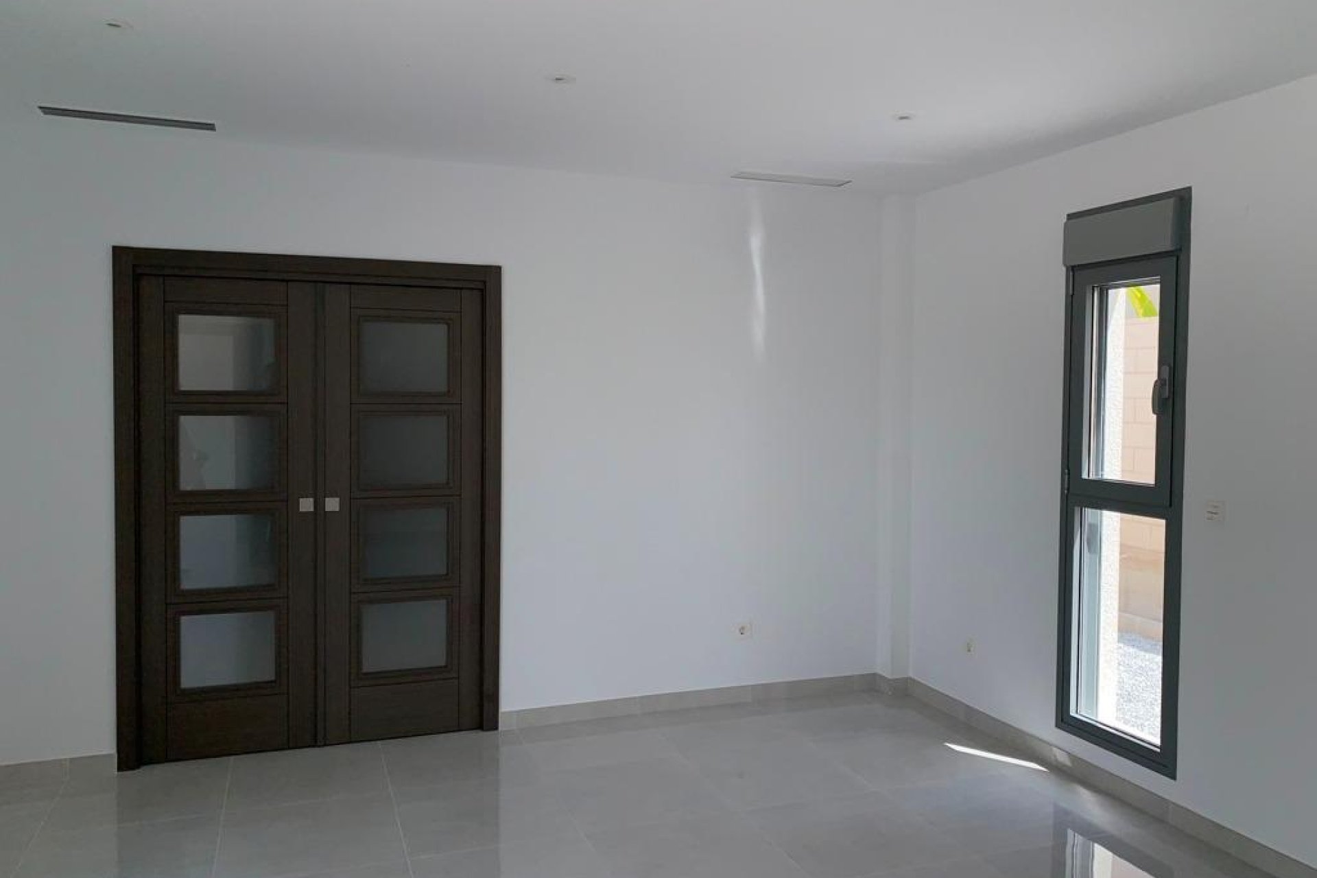 Obra nueva - Independiente / Villa -
Pinoso - Camino Del Prado
