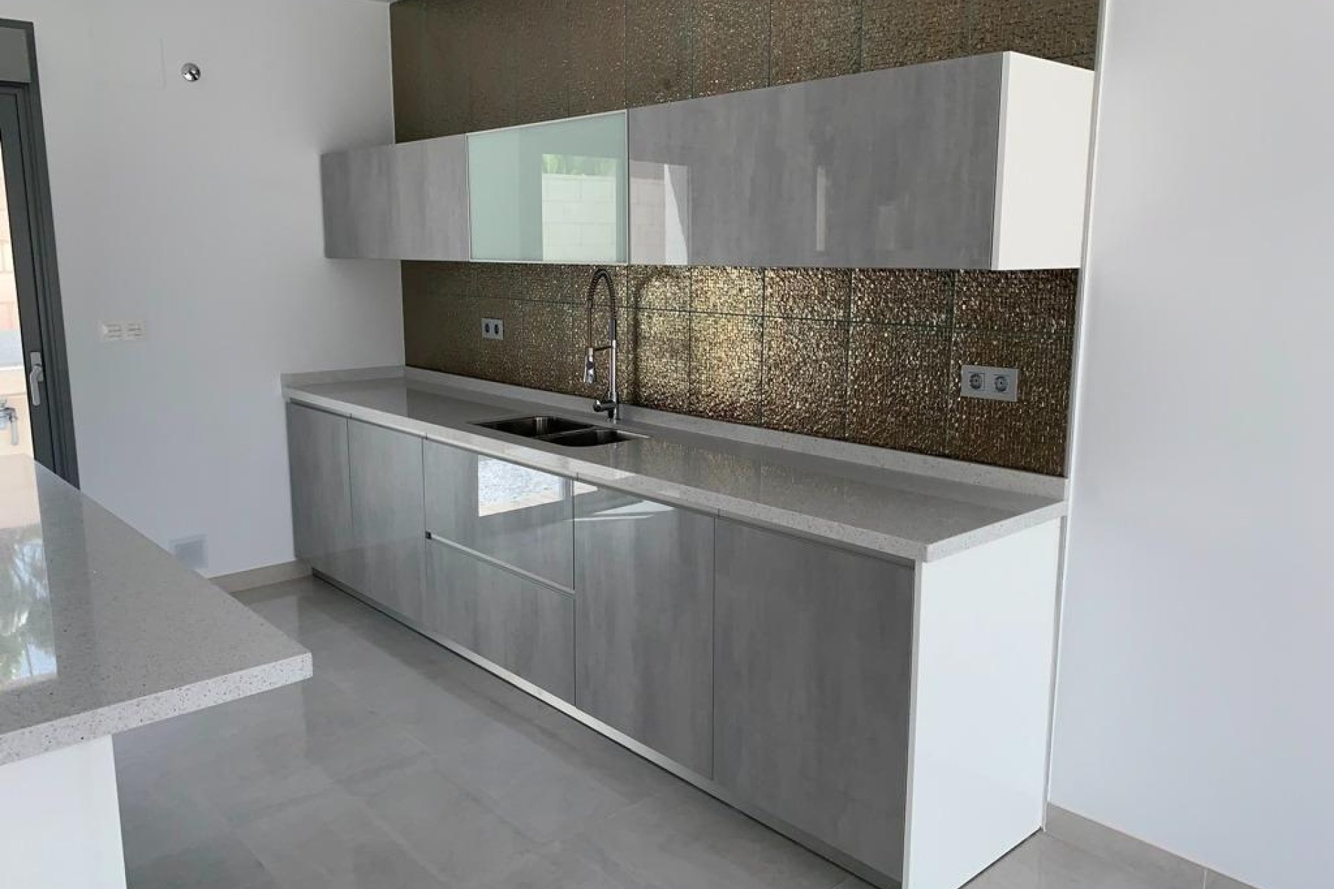 Obra nueva - Independiente / Villa -
Pinoso - Camino Del Prado