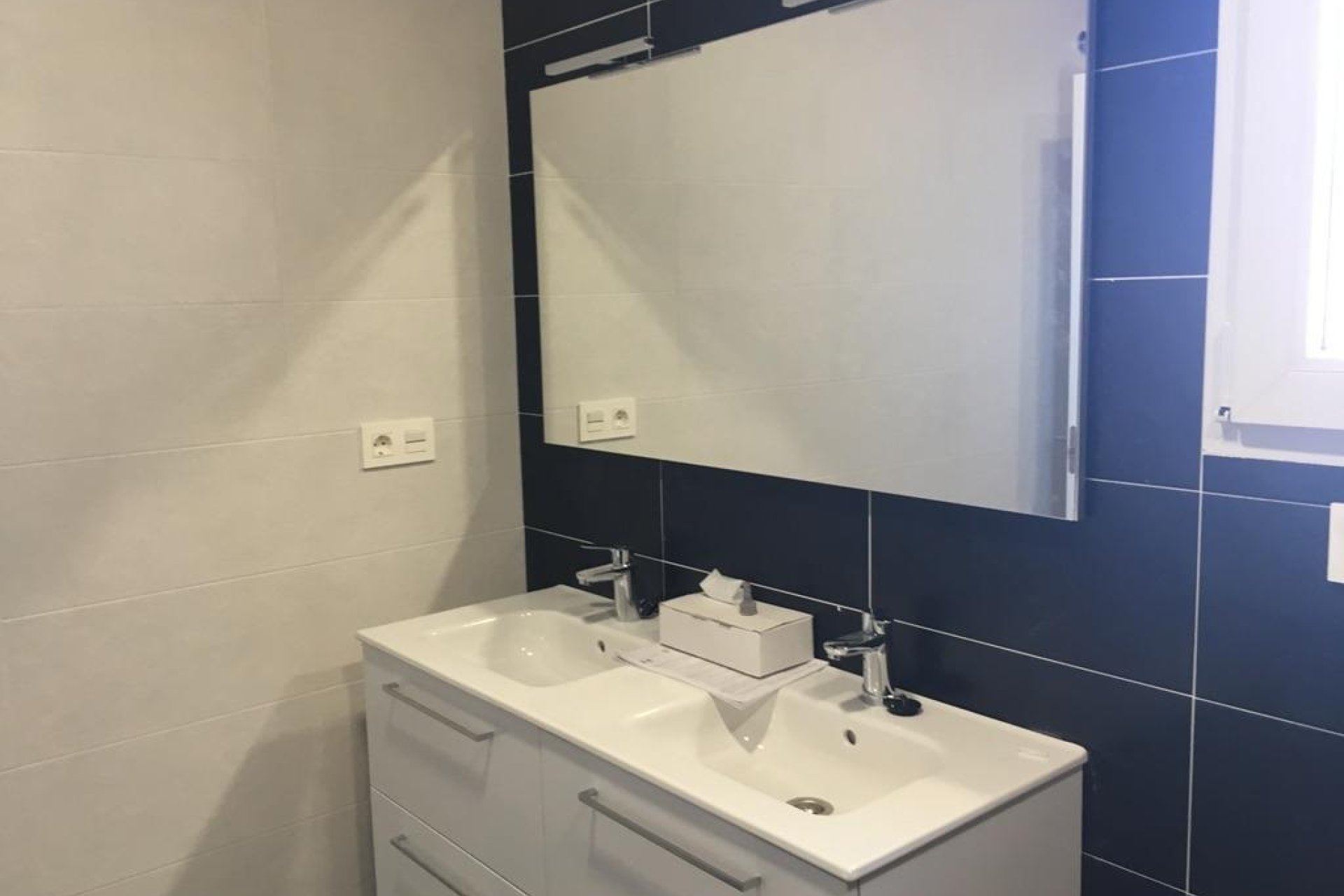 Obra nueva - Independiente / Villa -
Pinoso - Camino Del Prado