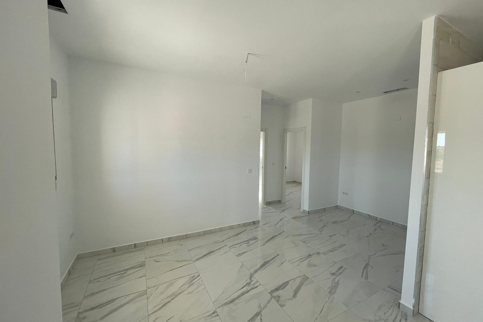 Obra nueva - Independiente / Villa -
Pinoso - Camino Del Prado