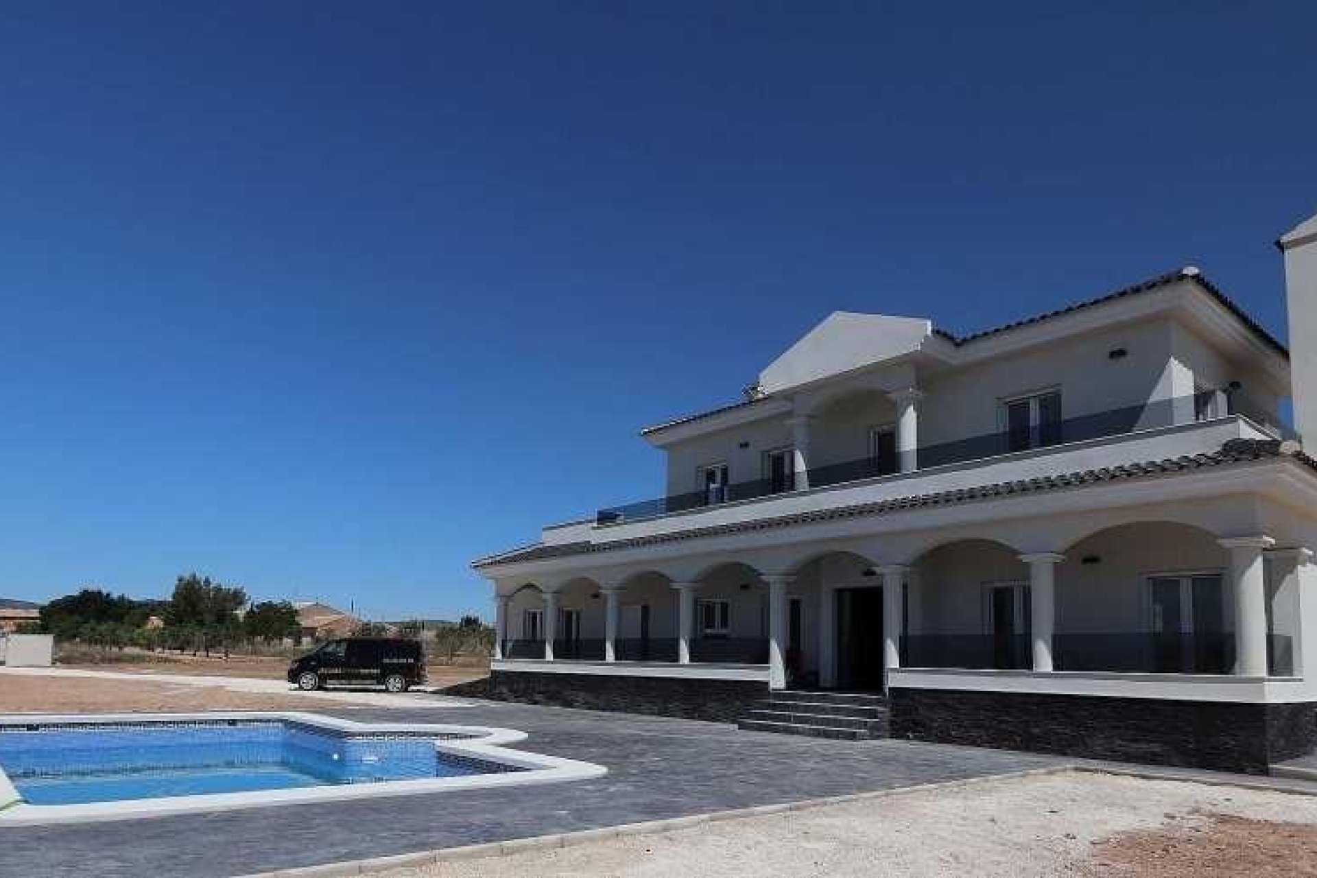 Obra nueva - Independiente / Villa -
Pinoso - Camino Del Prado