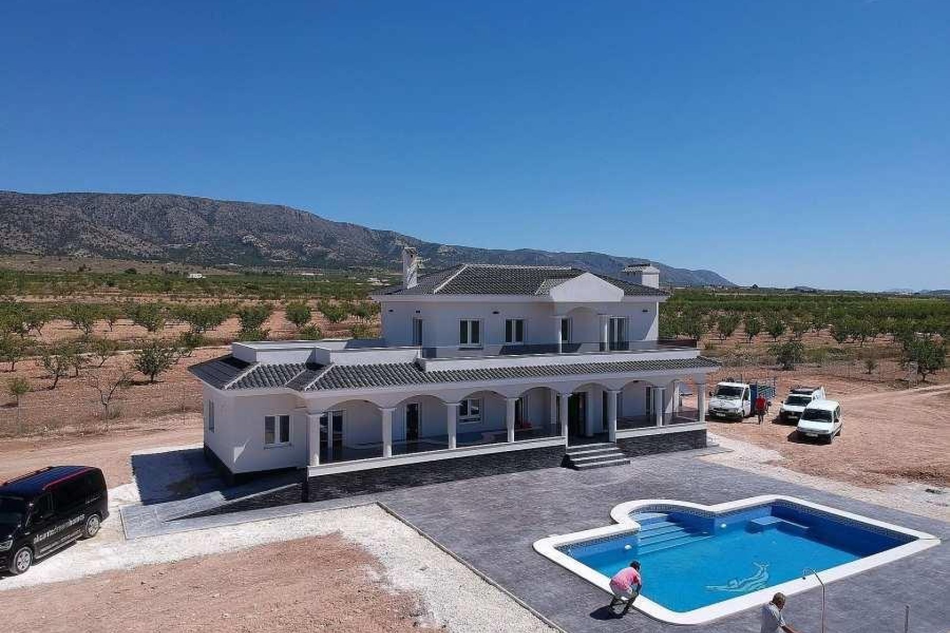 Obra nueva - Independiente / Villa -
Pinoso - Camino Del Prado