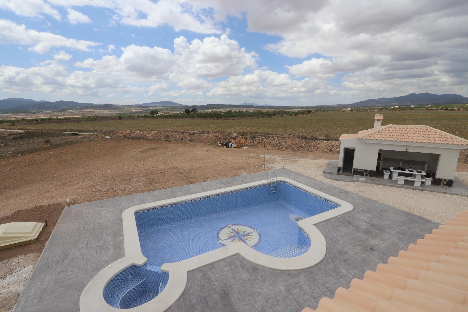 Obra nueva - Independiente / Villa -
Pinoso - Camino Del Prado