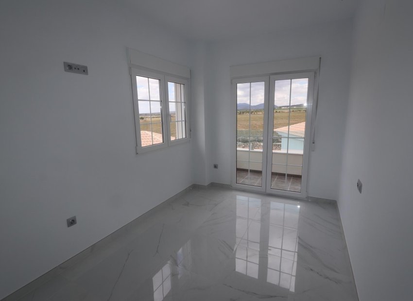 Obra nueva - Independiente / Villa -
Pinoso - Camino Del Prado