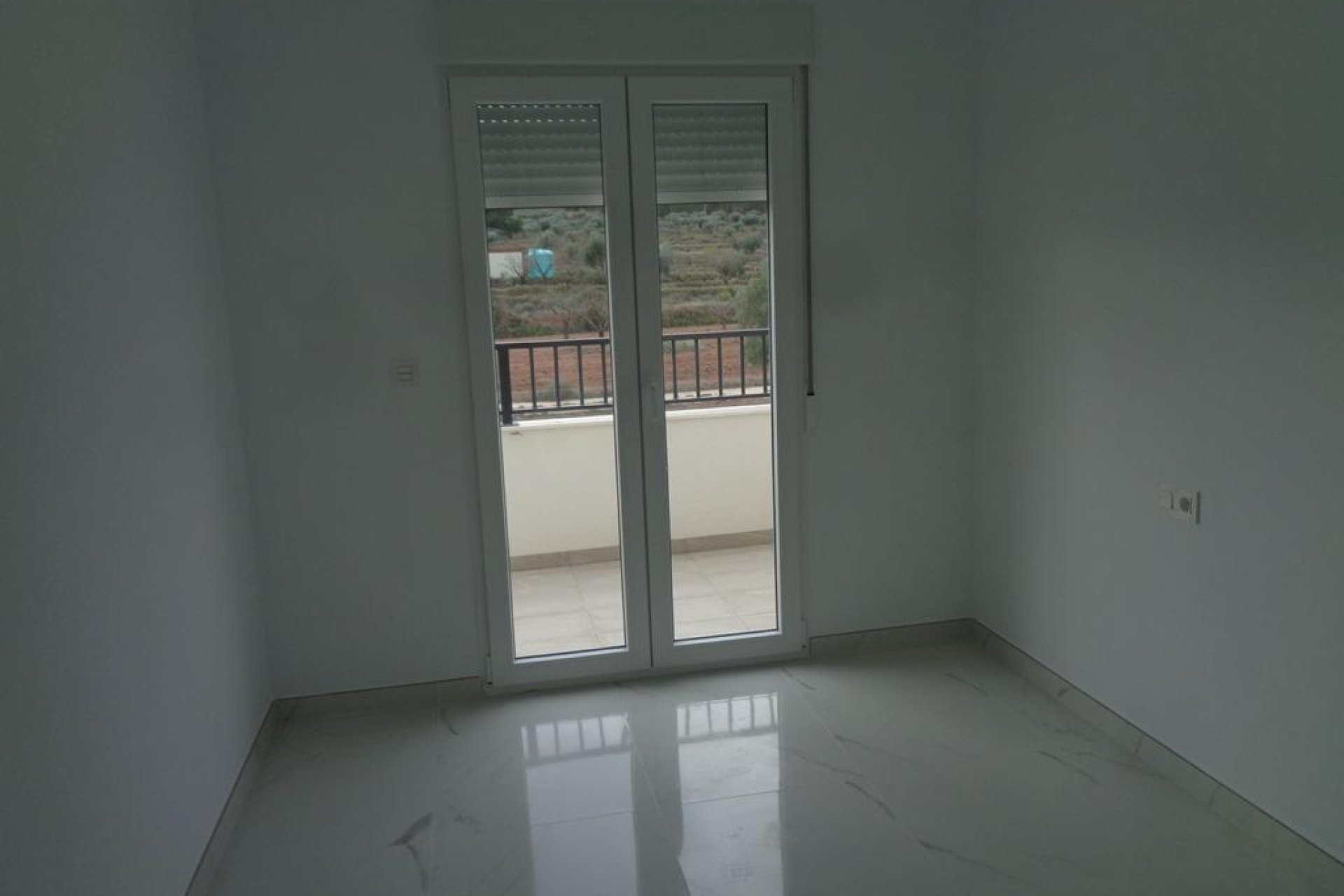 Obra nueva - Independiente / Villa -
Pinoso - Camino Del Prado